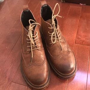 Brogue Chelsea Pull on Unisex Boots